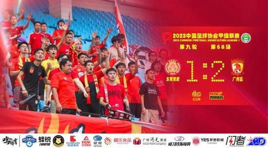 这对甜蜜爱侣之间经常有公开的亲 《月光光心慌慌》10倍虐杀《最后的决斗》，好莱坞古装片彻底不香了 2021-10-19 库彻与孕中库妮丝缠绵热吻 公开秀恩爱旁若无人 2014-04-28 当地时间4月27日，加州，2014Stagecoach乡村音乐节，艾什顿·库彻与未婚妻米拉·库妮丝现身听演唱会，库妮斯身穿无袖背心搭热裤，挺大肚孕相明显。