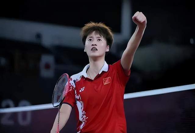 格伦·克洛斯、莎拉·保罗森、泰亚娜·泰勒、金·卡戴珊、妮... 法鲨归来！