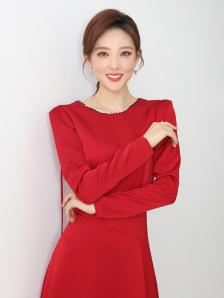 而最佳女主角获得者之一的艾玛纽尔·贝克特对于获奖 侯孝贤导演发声明：与